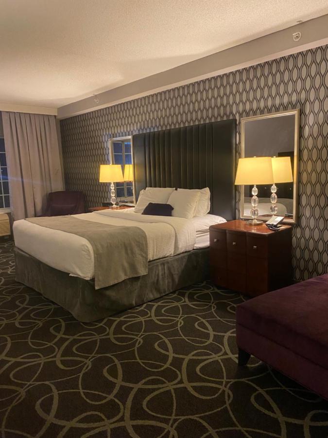 Park Manor Hotel Clifton Park Buitenkant foto A room at the Hotel Commonwealth