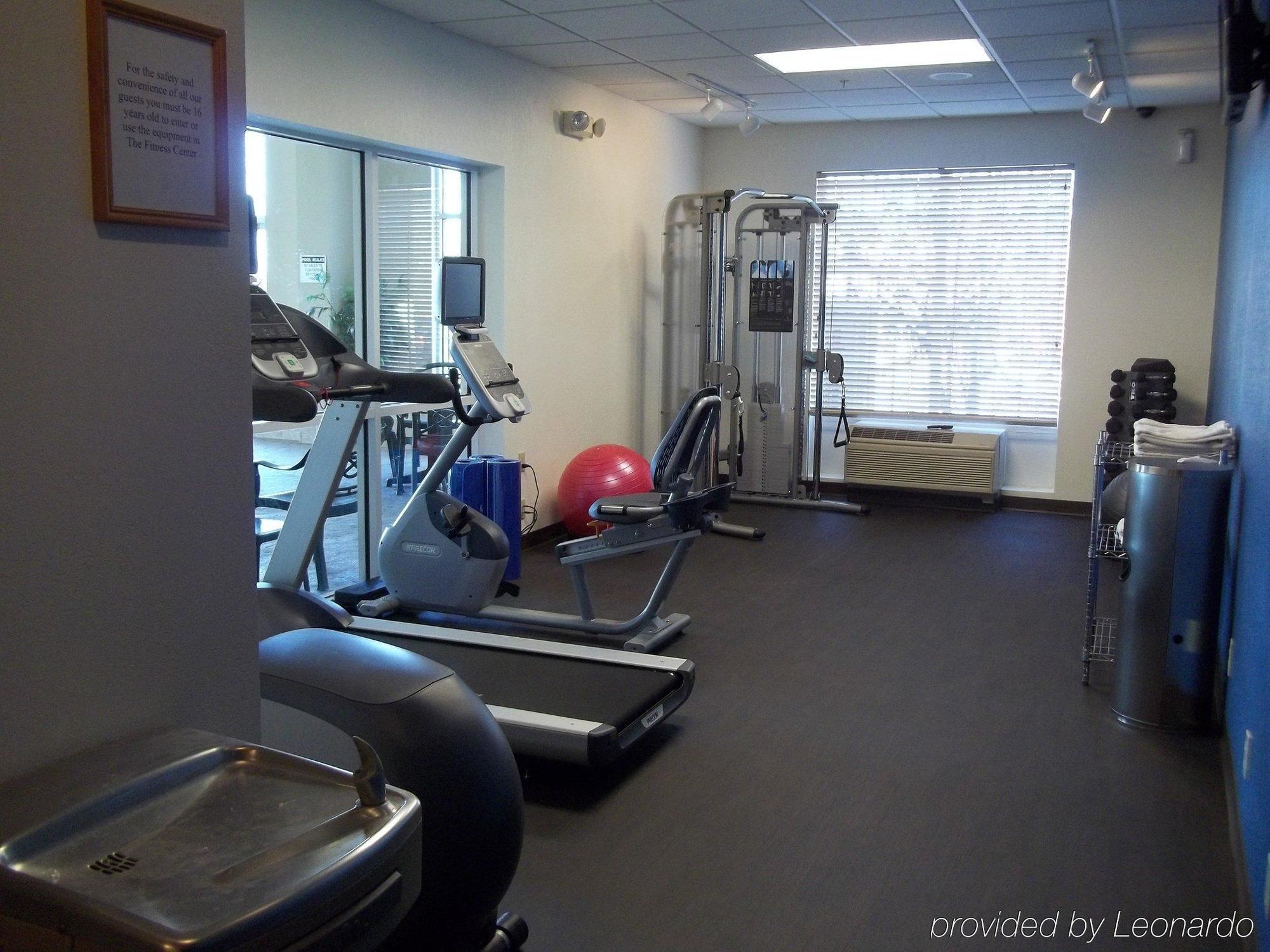 Park Manor Hotel Clifton Park Buitenkant foto The gym at the 2008 Olympic Village