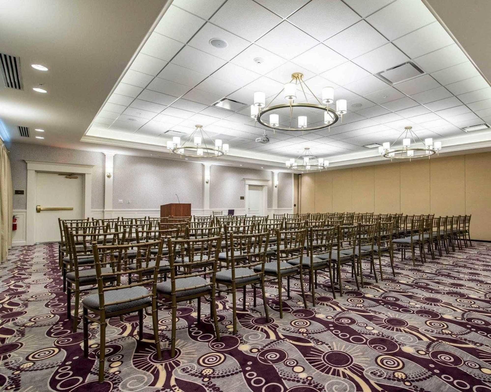 Park Manor Hotel Clifton Park Buitenkant foto The ballroom at the hotel