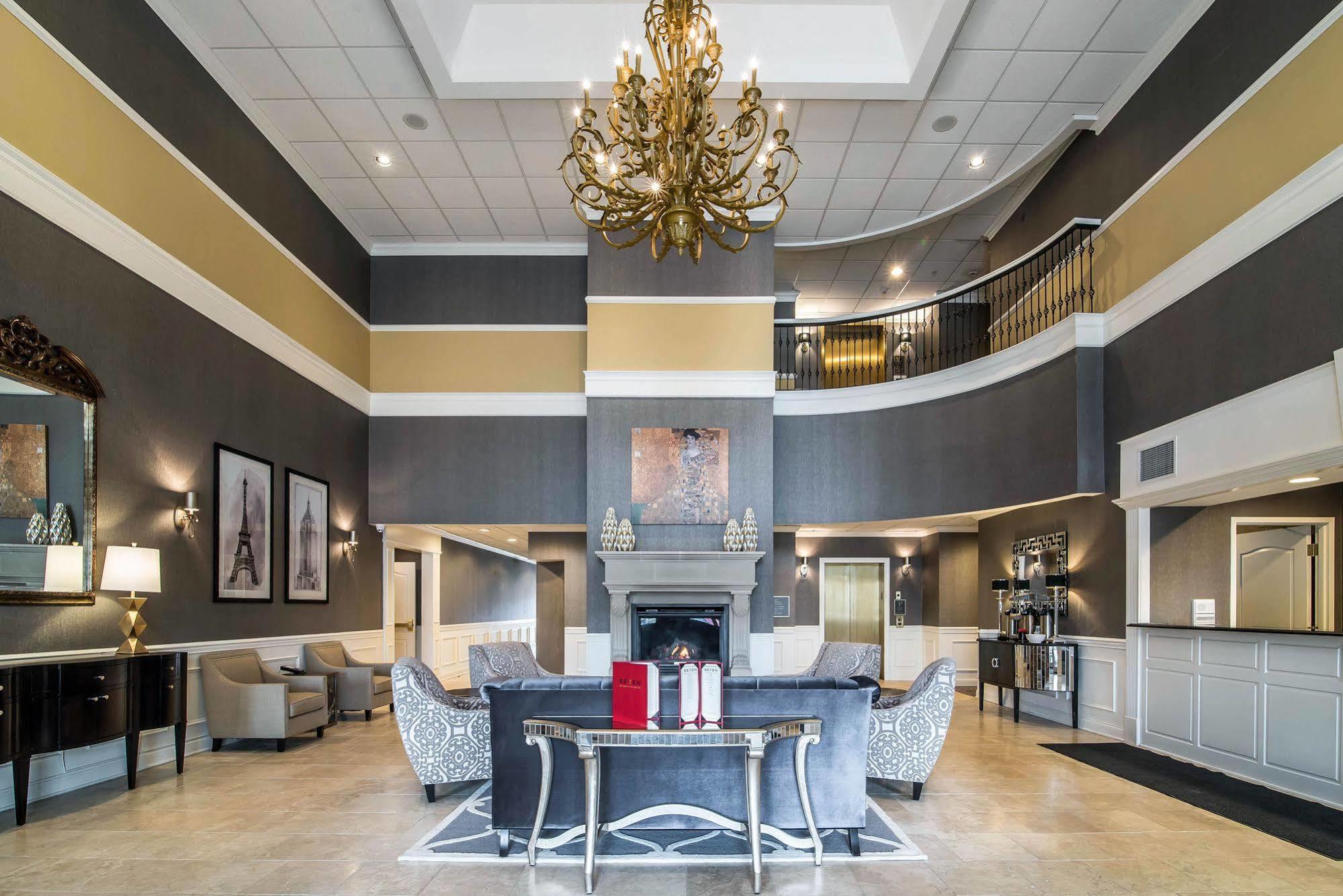 Park Manor Hotel Clifton Park Buitenkant foto The lobby of the hotel