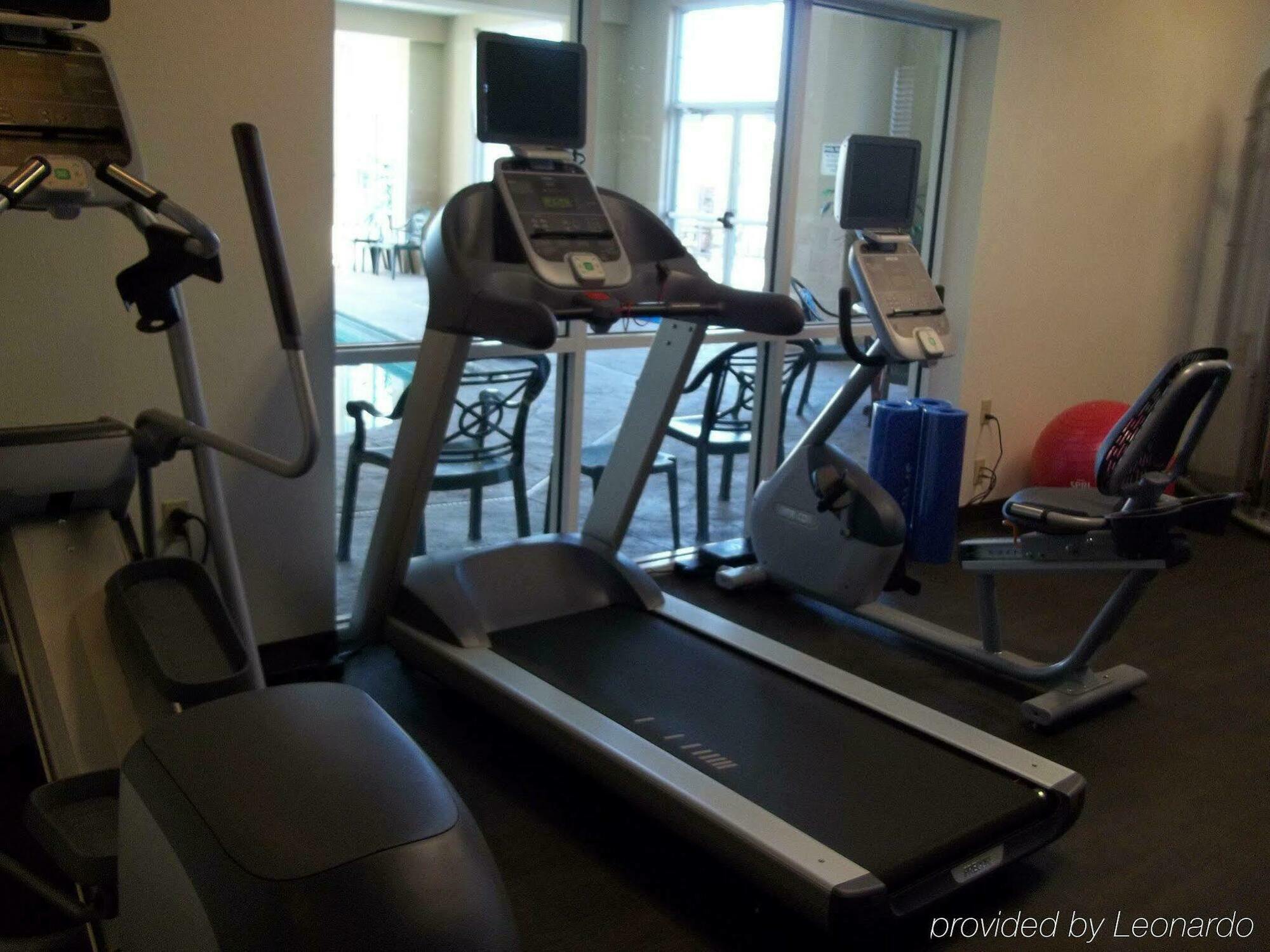 Park Manor Hotel Clifton Park Buitenkant foto A treadmill